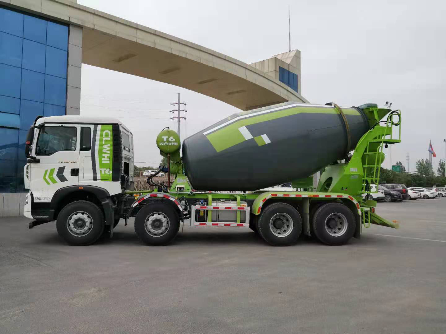 程力重工牌CLH5312GJBZ6型混凝土攪拌運(yùn)輸車